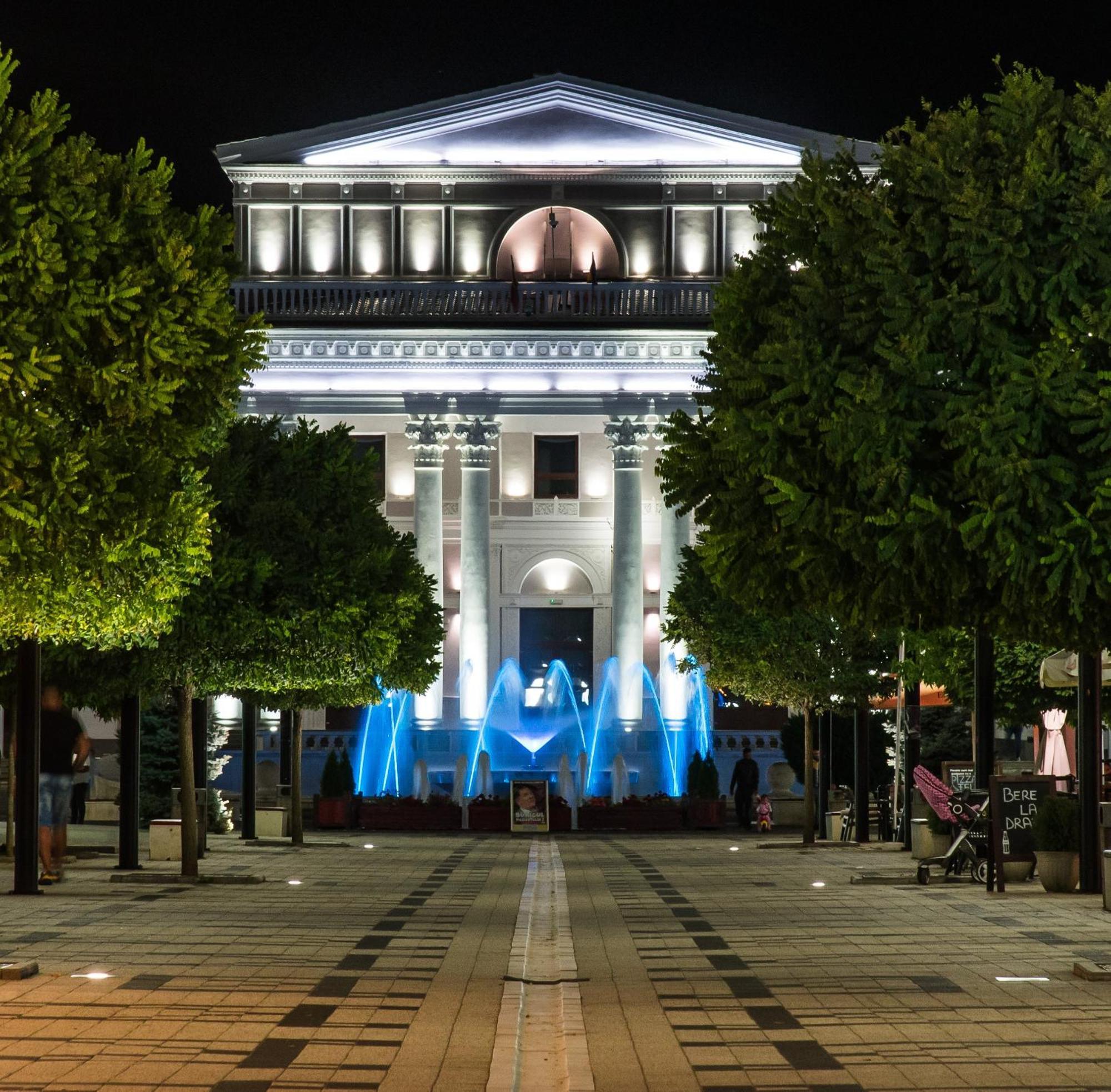 Studio Central Χουνεντοάρα Εξωτερικό φωτογραφία